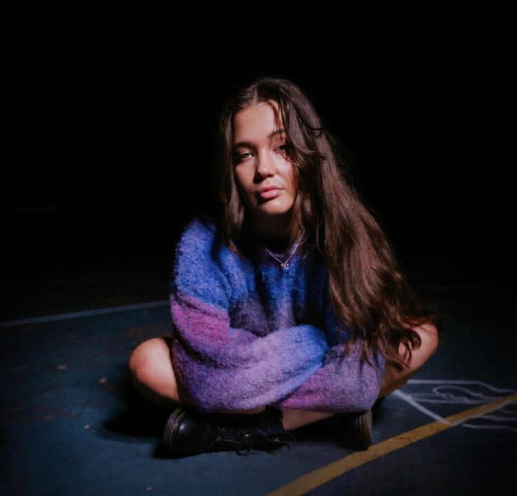 TALLOU Releases Intoxicating Alt-Pop Single ‘Marco Polo’