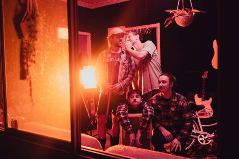 DIVERS Capture Freedom Of Youth On Dreamy New Single ‘That’s Time Flying’