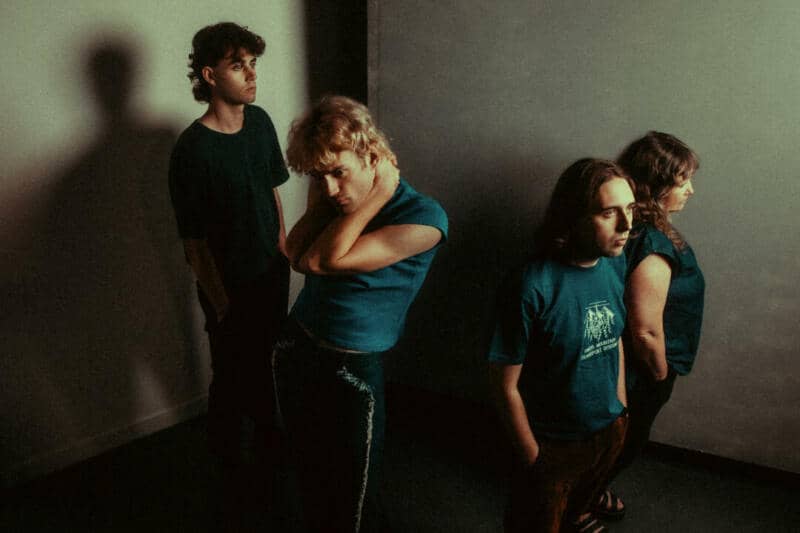 GIRL AND GIRL Announce ‘Fight Night’ EP + Share Live Performance Of ‘Strangers’