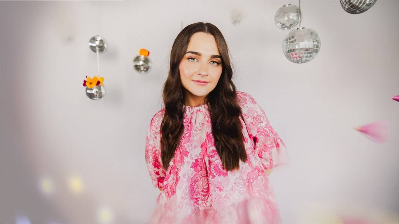 CHLOE STYLER Reveals New Single + Video ‘Time Bomb’ + Announces Forthcoming Shows