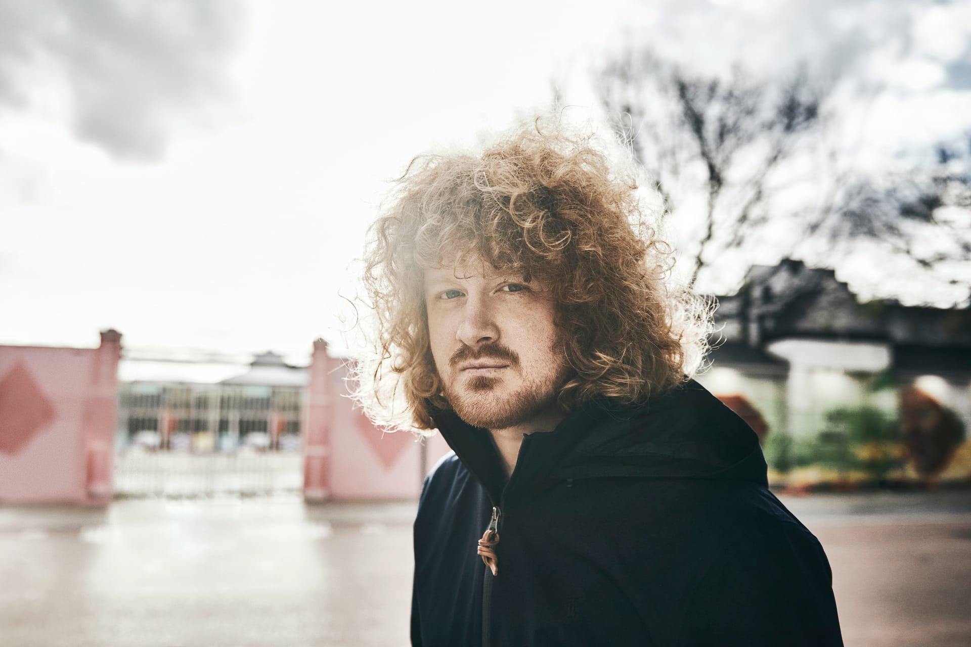 TIMOTHY NELSON Unveils Sombre New Single ‘Greenmount Hill’