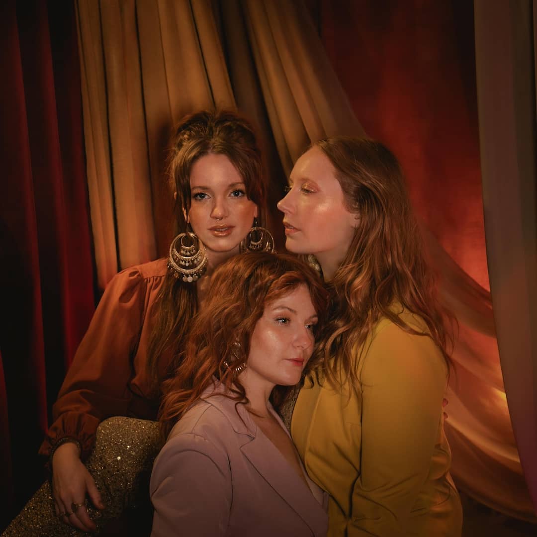 MENAJERIE Get Intimate On New Single ‘Melt’
