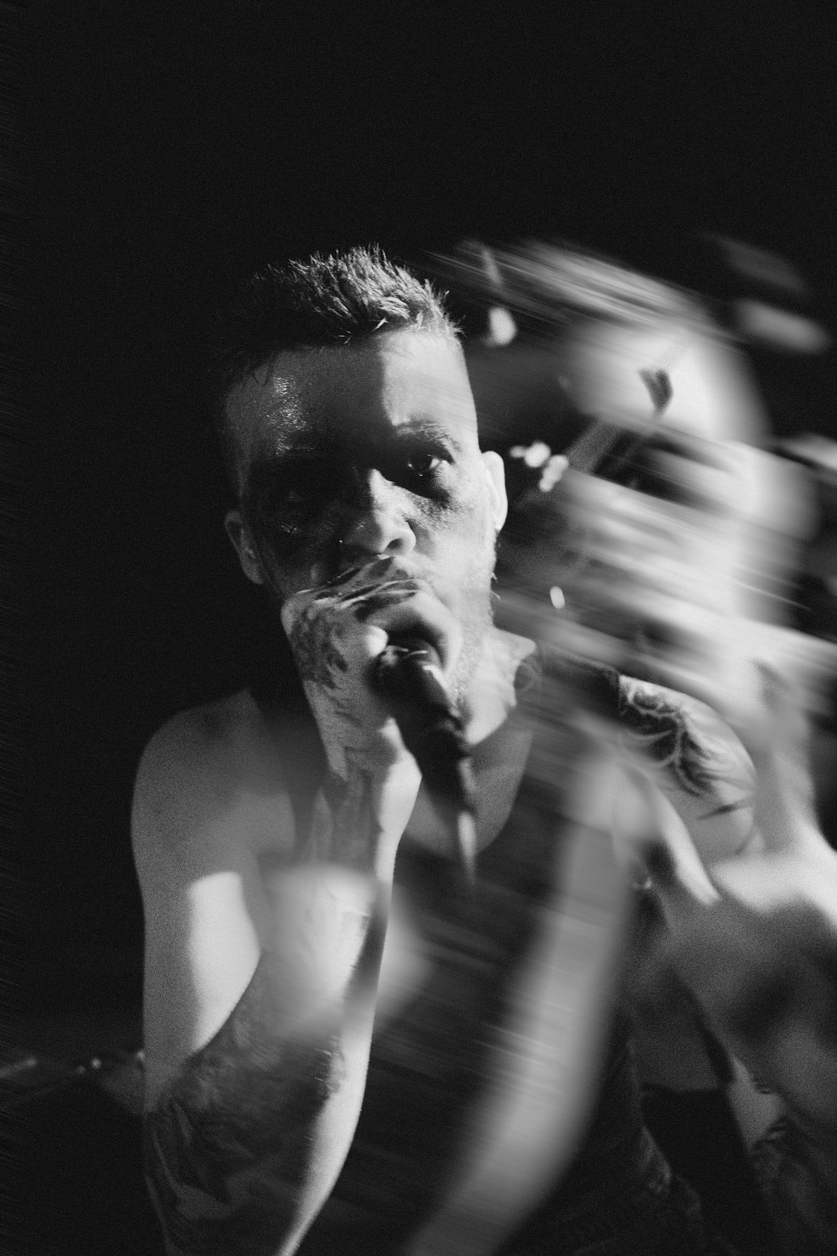 RORONOAH Close Out 2024 With New Track ‘Death Row Manifesto’ Feat. WAR BEAR