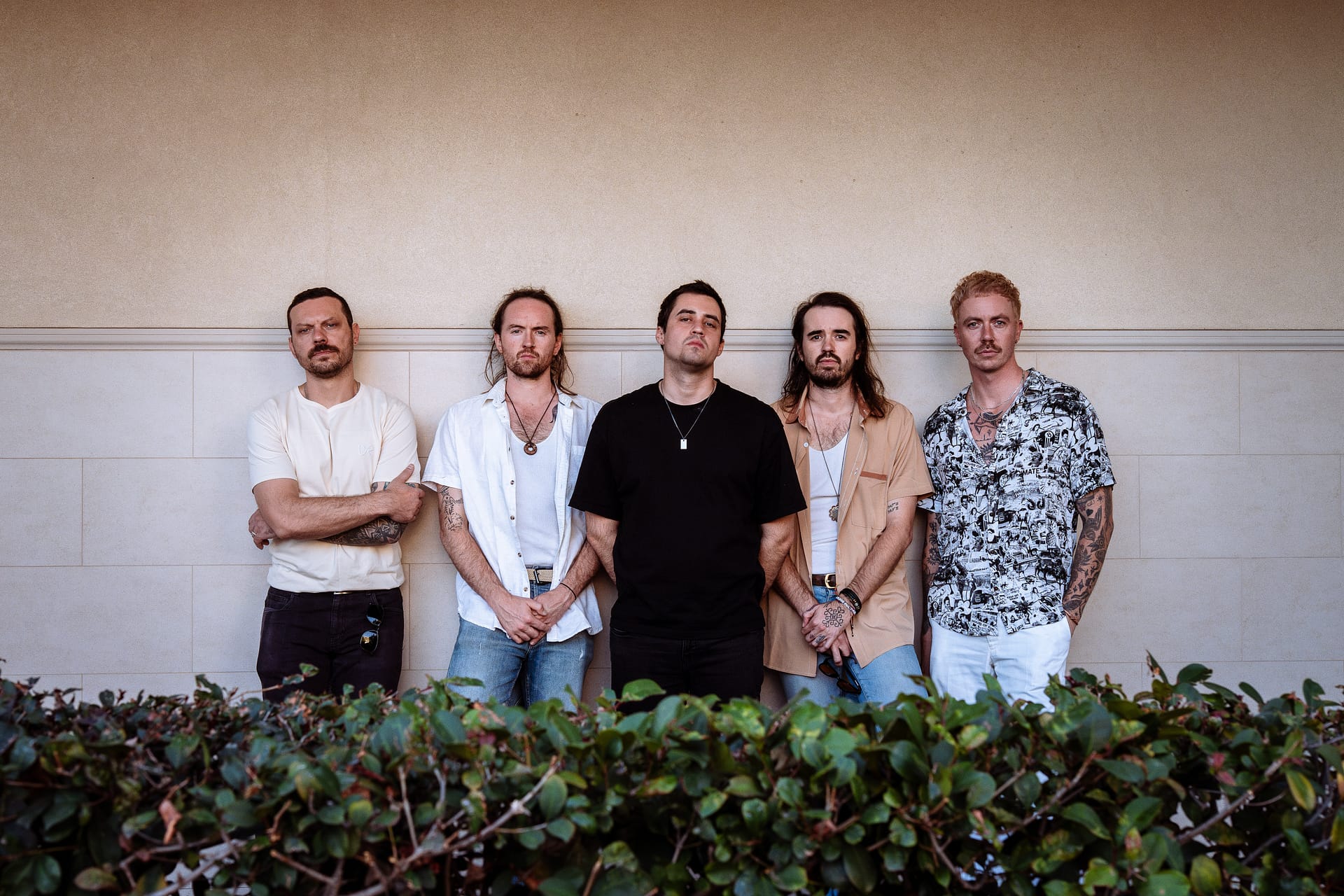 HANDS LIKE HOUSES Announce Launch Shows For Upcoming Album ‘A T M O S P H E R I C S’