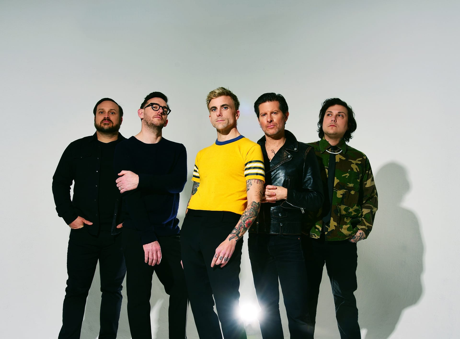L.S. DUNES Share Title Track From Forthcoming Album ‘Violet’