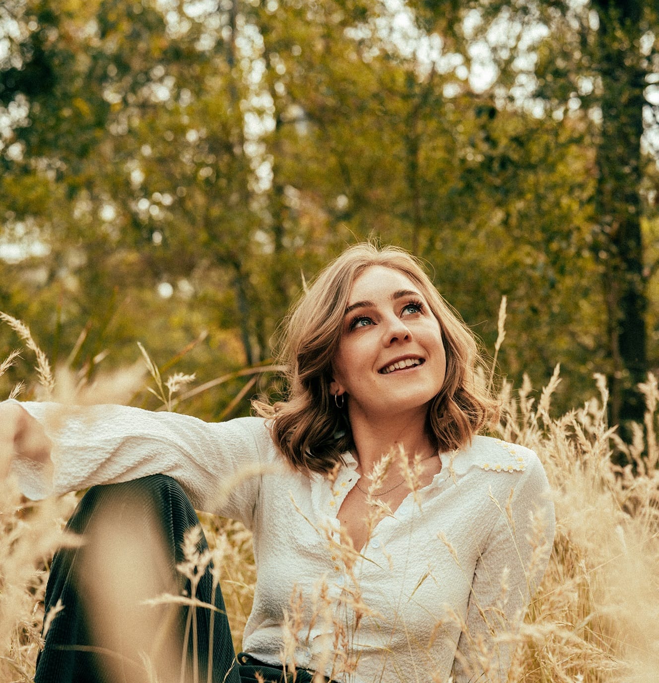 PAIGE BARNARD Hits Rhythm On New Single ‘What Else’ + Announces Upcoming Debut Album