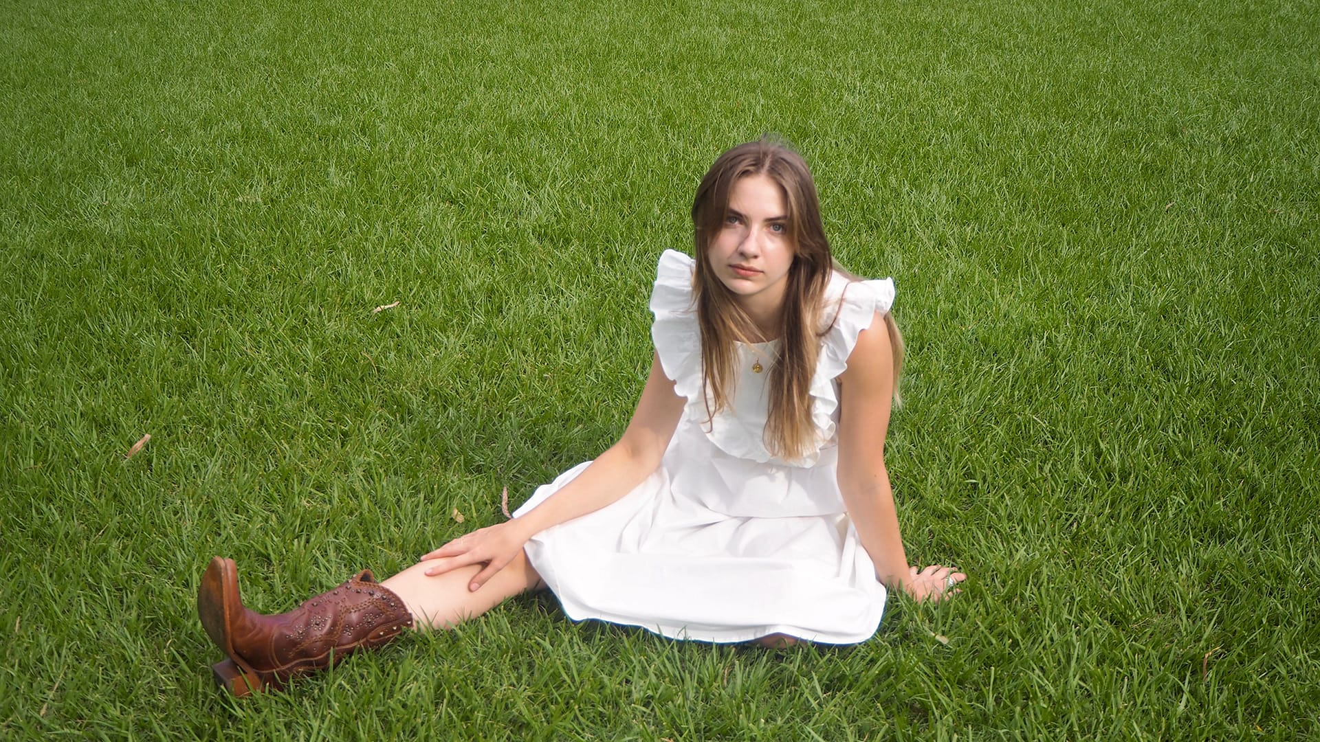 MADDISON KATE Releases Enchanting New Single ‘More To Me’ + Announces Forthcoming EP