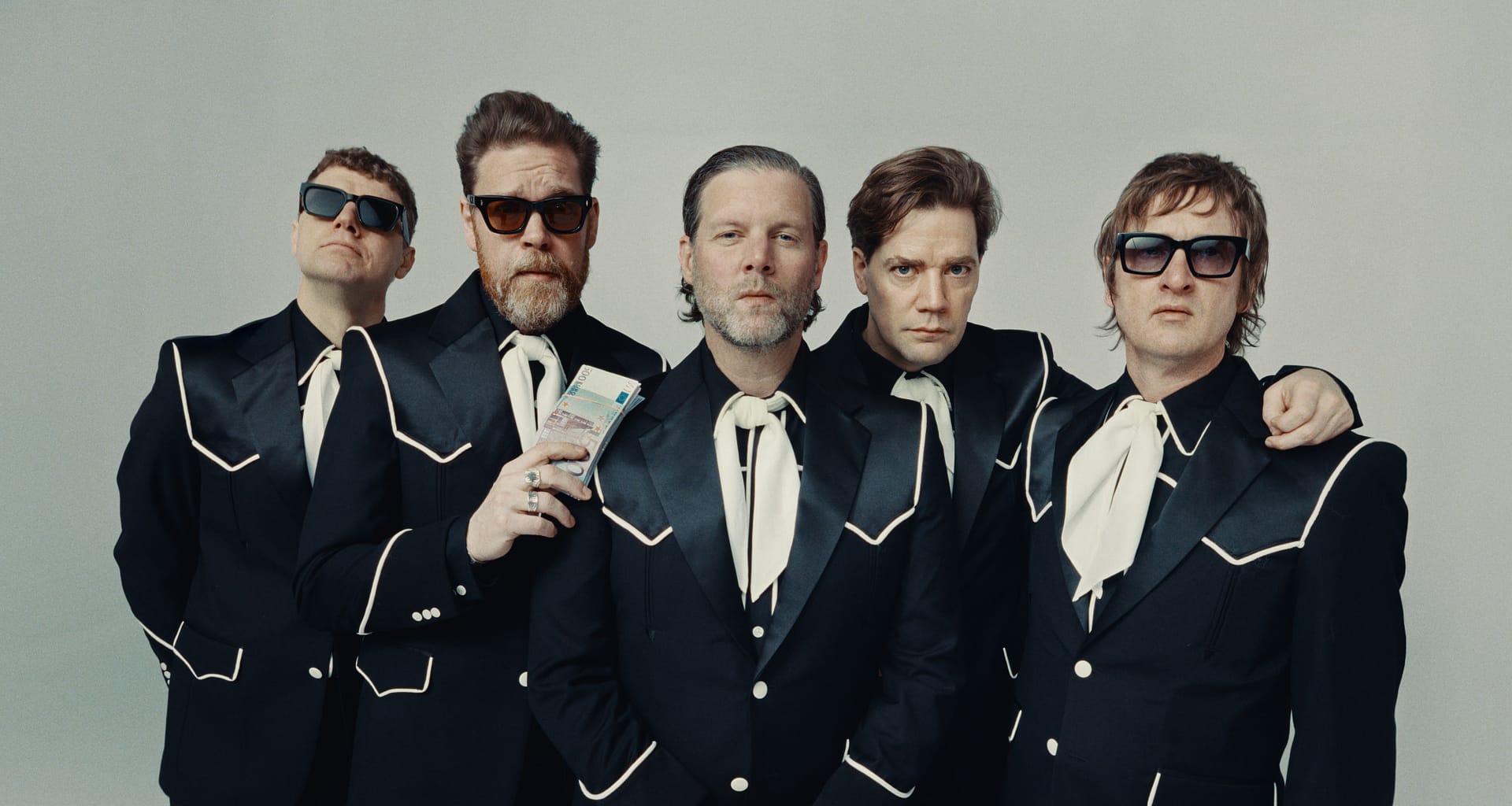 THE HIVES Release New Single + Video ‘Legalize Living’ Ahead Of Australian Tour