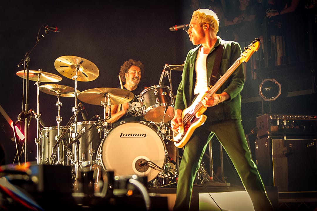 LIVE REVIEW: Queens Of The Stone Age, Pond + Gut Health @ The Fortitude Music Hall – 25/02/2024