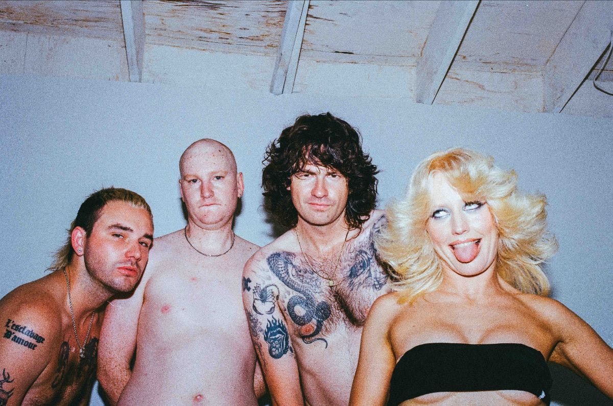 AMYL AND THE SNIFFERS Release New Single + NSFW Video ‘Jerkin’