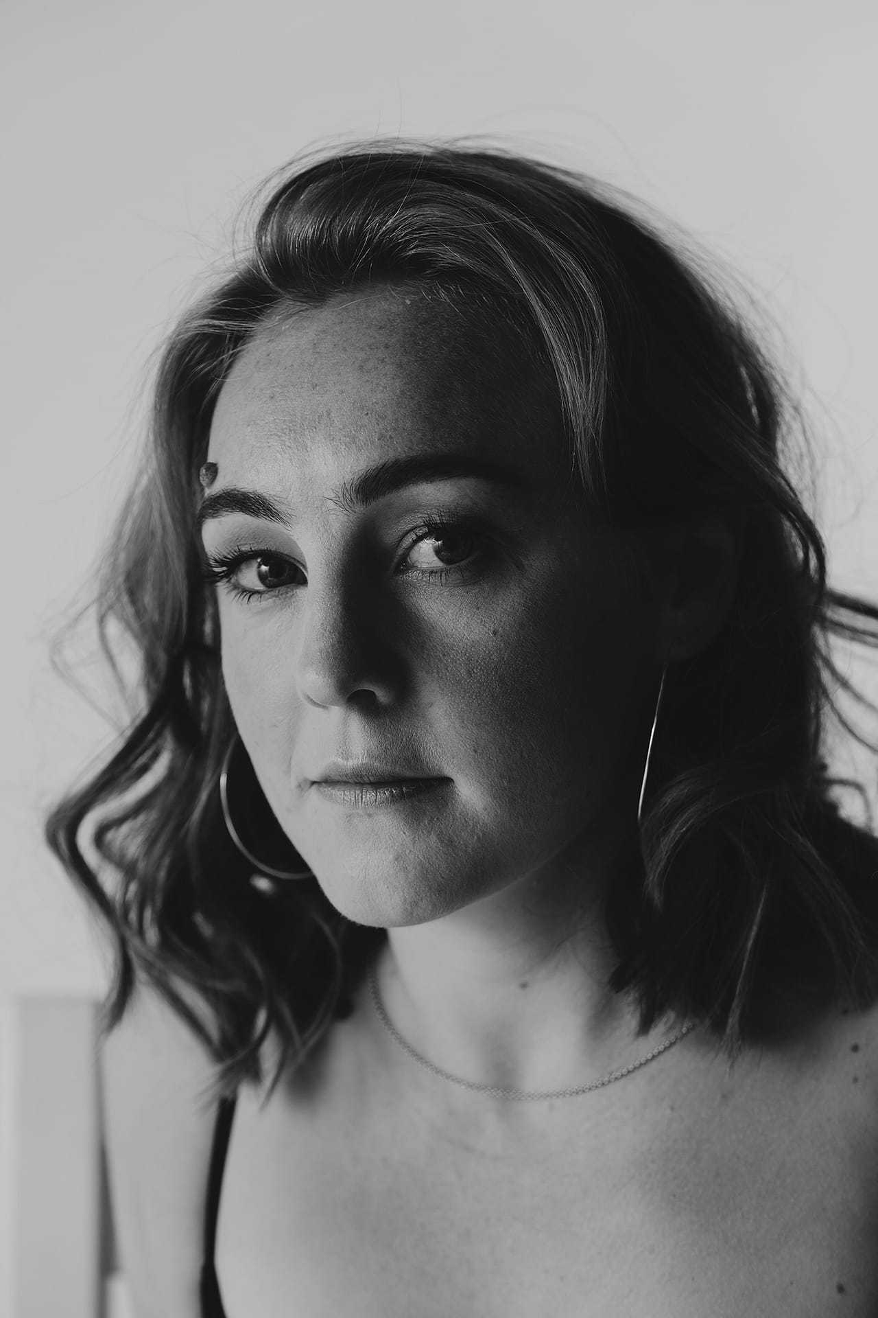 PAIGE BARNARD Conquers Highs + Lows On New Single ‘Strong’
